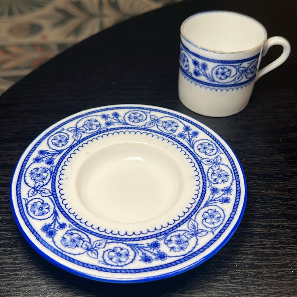 1862-91 Antique Copelands China Blue White Floral Bone China Teacup and Saucer - Picture 4 of 11